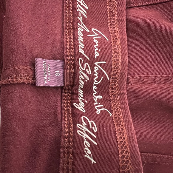 Gloria Vanderbilt “Avery” All-Around Slimming Effect jeans, size 18. - Picture 12 of 12